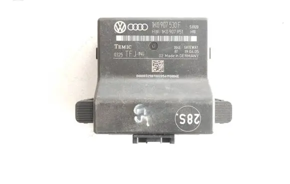 Volkswagen Golf V Gateway control module 1K0907530F 1K0907951 0325
