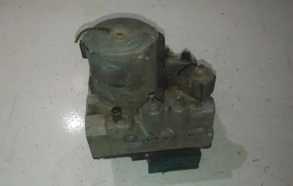 Mercedes-Benz E W210 ABS Pump 0265217007 0024319715