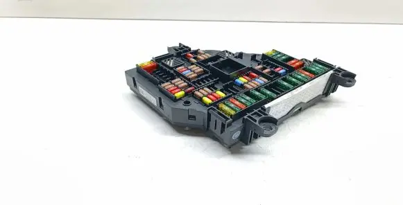BMW 5 F10 F11 Fuse module 9234423