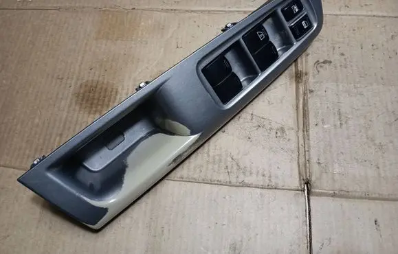 Subaru Impreza III Electric window control switch 94266FG530
