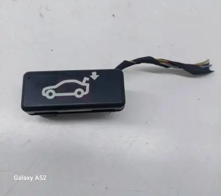 BMW 7 E65 E66 Tailgate/boot open switch button 8375580 9801 5035