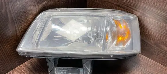 Volkswagen Transporter - Caravelle T5 Headlight/headlamp 7H1941015S 0301191301