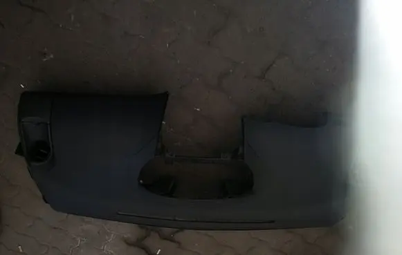 Toyota Yaris Seat belt trim 