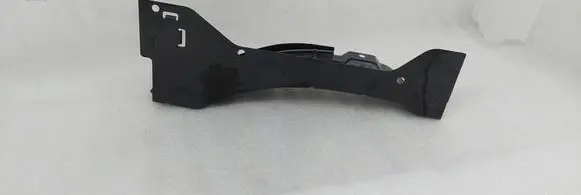 Audi Q8 Other engine bay part 4M0915365