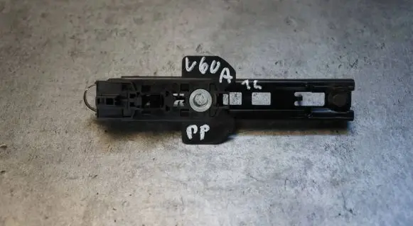 Volvo V60 Seat belt height adjuster 