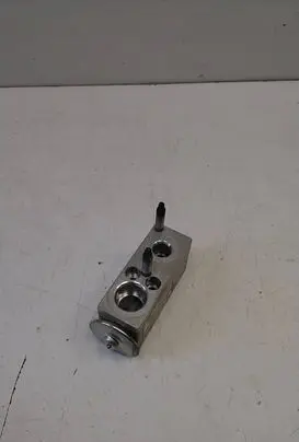 Peugeot 3008 I Air conditioning (A/C) expansion valve Y2844001