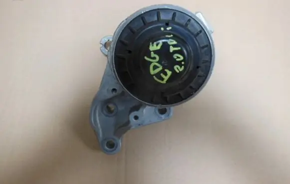 Ford Edge II Engine mount bracket DS736F012GG