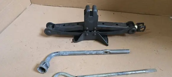 Suzuki Ignis Lift Jack 8991080G10 0981600169 0982700004