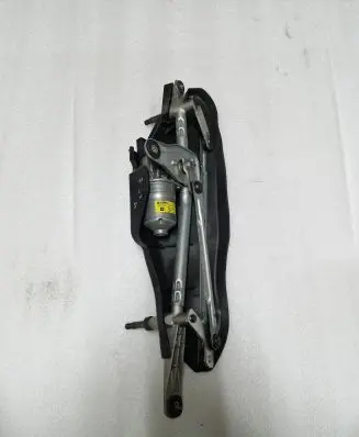 Buick Encore GX I Front wiper linkage and motor 42657448 42758054