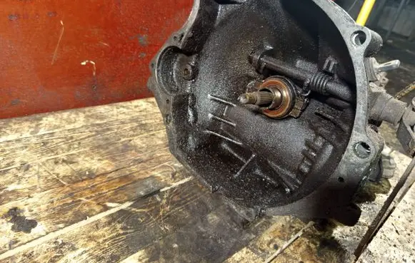 Audi 80 90 B2 Manual 4 speed gearbox 014301103R