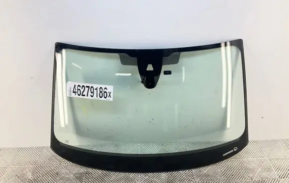 Audi A4 S4 B9 Front windscreen/windshield window 8W0845099