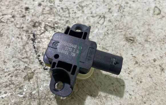 Dodge Durango Airbag deployment crash/impact sensor 56054084AB 3390500 160401738