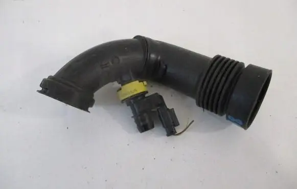 Peugeot 308 Air intake hose/pipe 9801021780