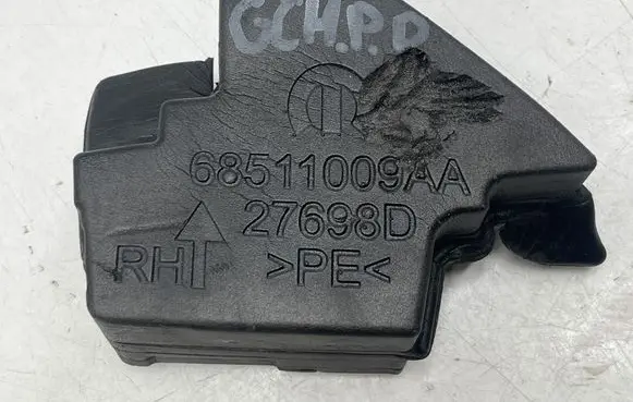 Fender foam support/seal
