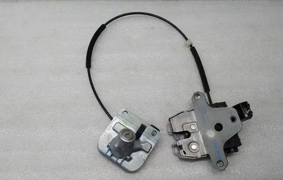 Volvo S60 Tailgate/trunk/boot lock/catch/latch 31335051 01042001002 11511