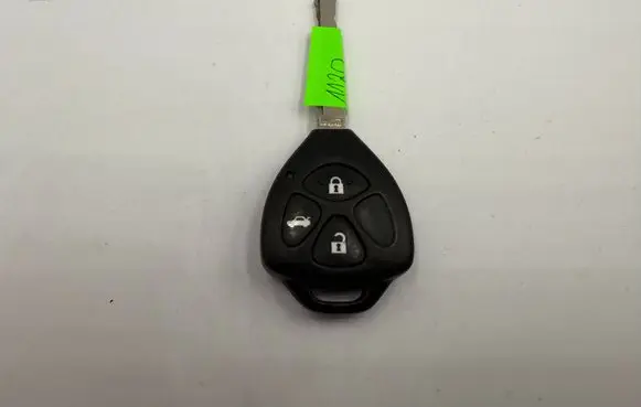 Toyota Prius c Ignition key/card 8907105020