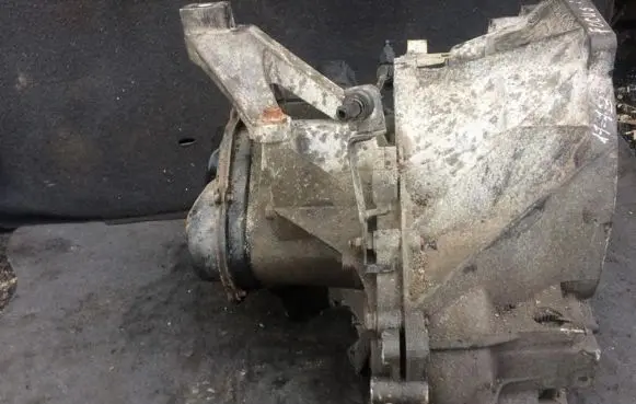 Chrysler Neon I Manual 5 speed gearbox 4641751 nv-tx50