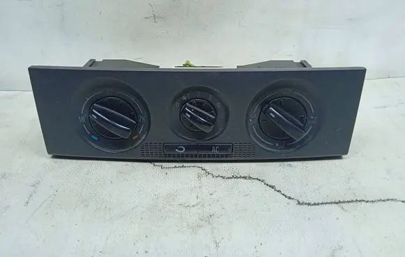 Volkswagen Polo Climate control unit 6Q0819445