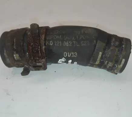 Audi RS4 Engine coolant pipe/hose 8K0121062