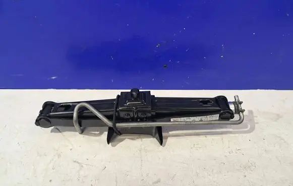 Maserati Ghibli Lift Jack