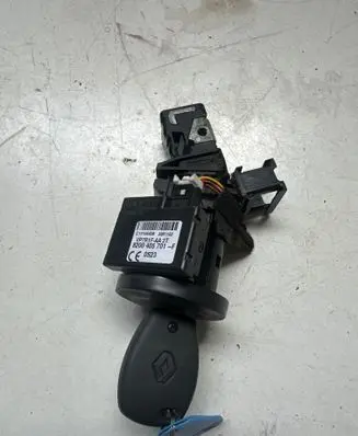 Renault Master III Ignition lock 8200405701 C1119A438 C119A438