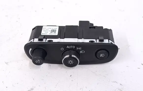 Buick Encore I Light switch 84201596