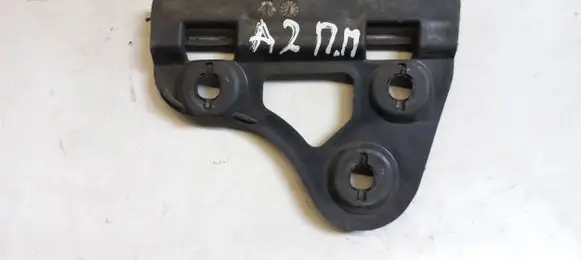 Audi A2 Front bumper mounting bracket 8Z0821250