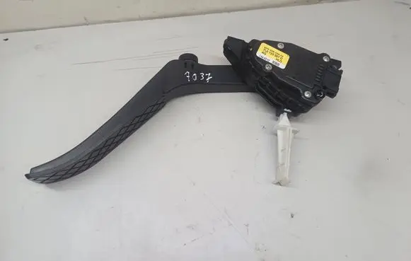 Audi Q7 4L Accelerator throttle pedal 7L0723507D 6PV00802624