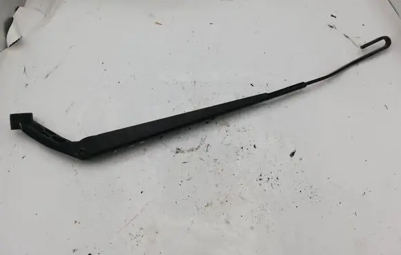 Toyota Corolla E120 E130 Front wiper blade arm 8522102120