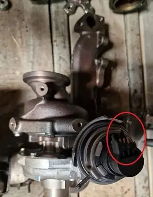 Volkswagen Crafter Turbo 8039555UD