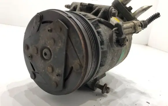 Opel Astra H Air conditioning (A/C) compressor (pump) 13139055
