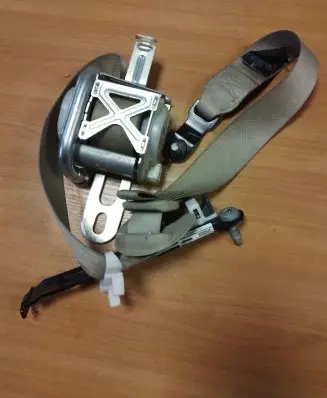 Jeep Grand Cherokee Front seatbelt