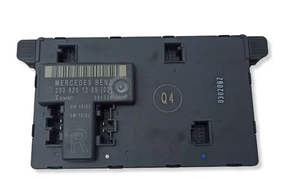 Mercedes-Benz C W203 Door control unit/module 2038201285