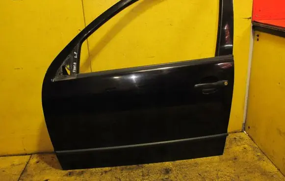 Skoda Fabia Mk1 (6Y) Front door