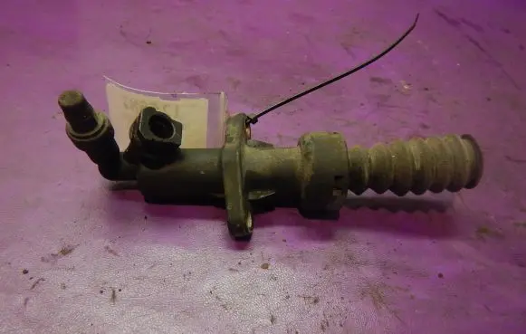 Citroen C5 Clutch slave cylinder 
