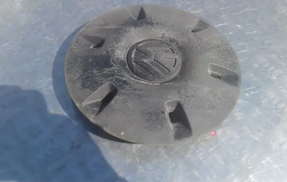 Volkswagen Crafter Original wheel cap A9064010025