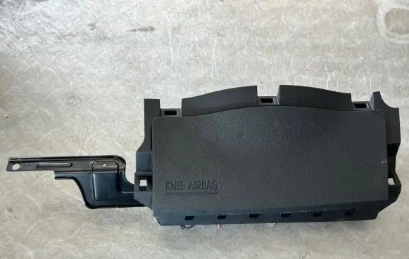 Hyundai Santa Fe Knee airbag 569702W000