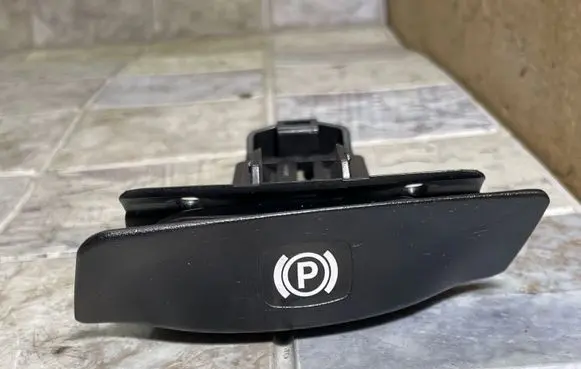 Mercedes-Benz E W211 Hand brake release handle 2114200077 70050100