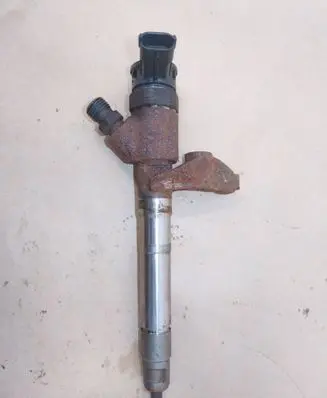 Maserati Ghibli Fuel injector 8445161267