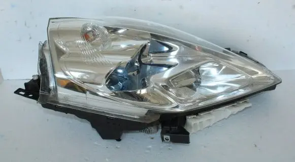 Nissan Leaf I (ZE0) Headlight/headlamp 260103NL5A A1M1910000 190350253
