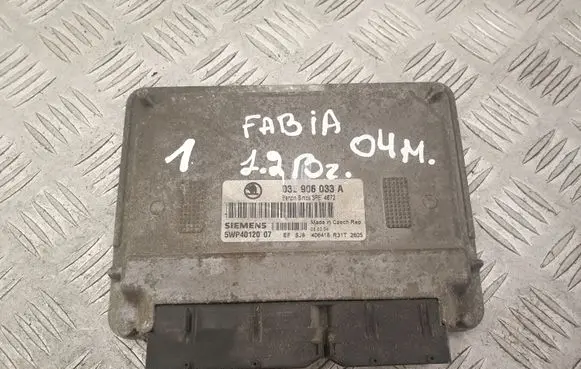Skoda Fabia Mk1 (6Y) Engine control unit/module 03E906033A