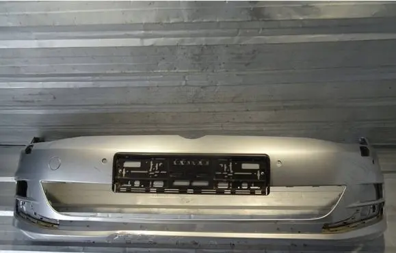 Volkswagen Golf VII Front bumper