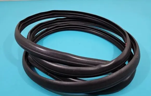 Front door rubber seal