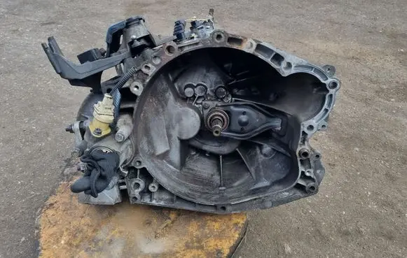 Citroen Xsara Picasso Manual 5 speed gearbox 9635609980