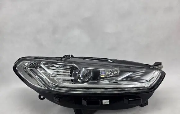 Ford Mondeo MK V Headlight/headlamp ES7313D154AH