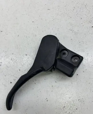 Volkswagen PASSAT B5 Engine bonnet (hood) release handle 3B1823533