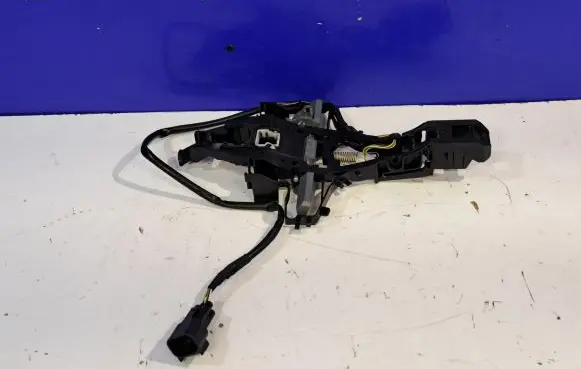 Volvo V70 Front door exterior handle 30784205