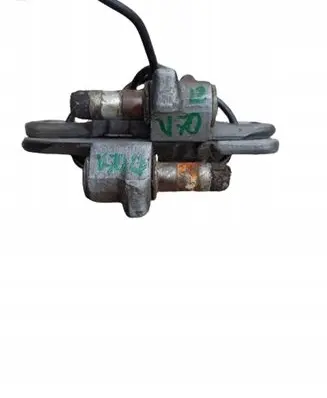 Volvo S70 V70 V70 XC Front door lower hinge 