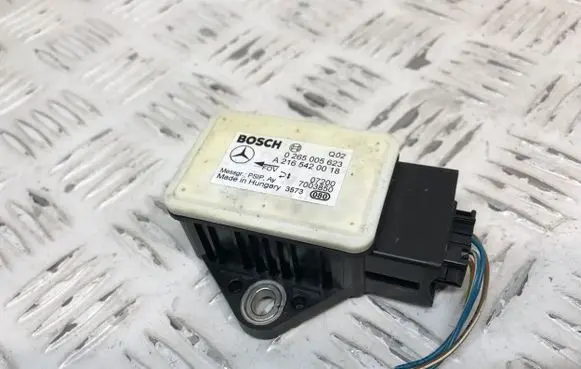 Mercedes-Benz CLS C219 ESP acceleration yaw rate sensor A2165420018