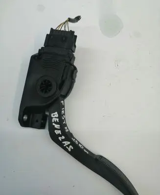 Ford Fiesta Accelerator throttle pedal 8V219F836AB 6PV00951720